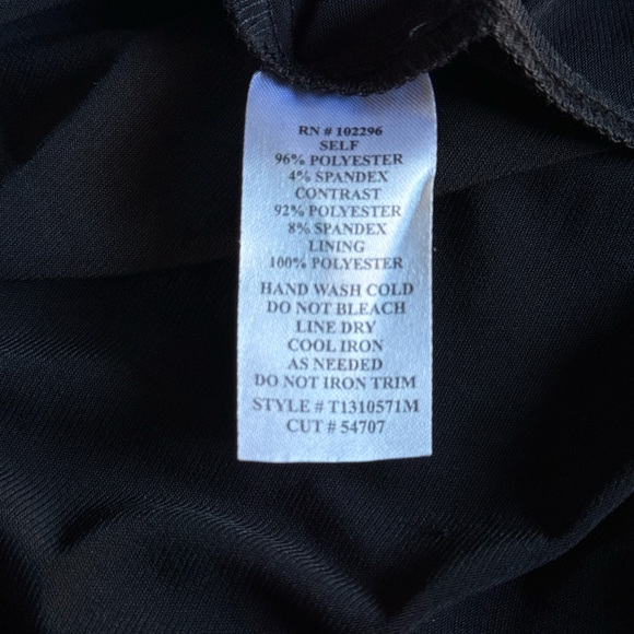 Red/black polyester and lace mini dress / connected apparel size 8 / Medium - Picture 7 of 9